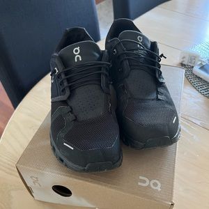 Women’s On Cloud Low Top Sneakers